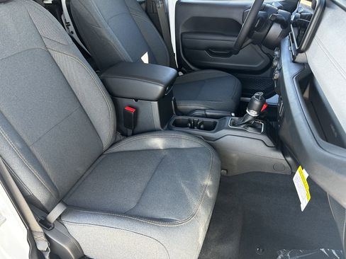 New 2025 Jeep Gladiator Sport AWD/4WD image 7