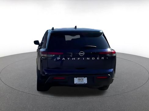 Used 2025 Nissan Pathfinder SV image 11