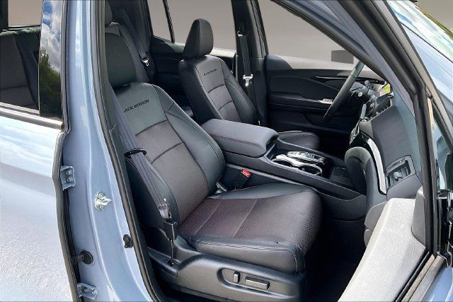 Used 2026 Honda Ridgeline Black Edition image 27