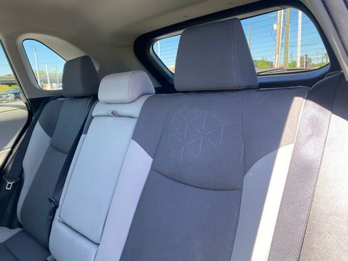 Used 2022 Toyota RAV4 XLE image 28