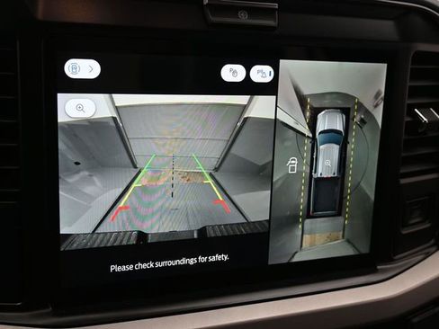 New 2025 Ford F250 XLT w/ Black Appearance Package image 21