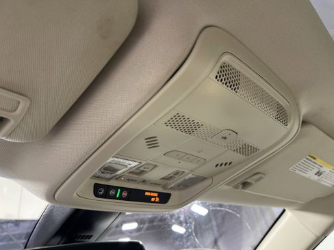 Used 2022 Cadillac XT5 Premium Luxury image 36