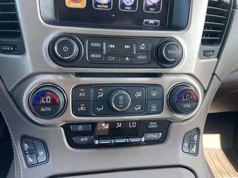 Used 2020 GMC Yukon XL Denali w/ Open Road Package AWD/4WD image 12