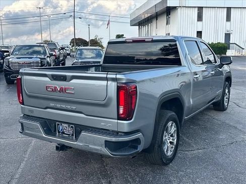 Certified 2025 GMC Sierra 1500 SLT RWD image 13