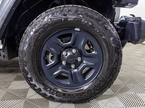 Used 2023 Jeep Gladiator Sport w/ Trailer Tow Package image 48