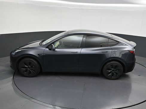 Used 2024 Tesla Model Y Long Range AWD/4WD image 15