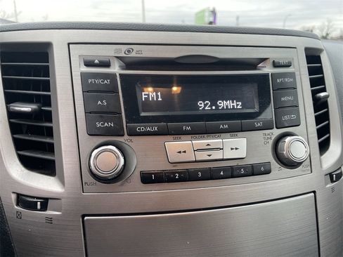 Used 2013 Subaru Legacy 2.5i Premium w/ All-Weather Pkg image 12