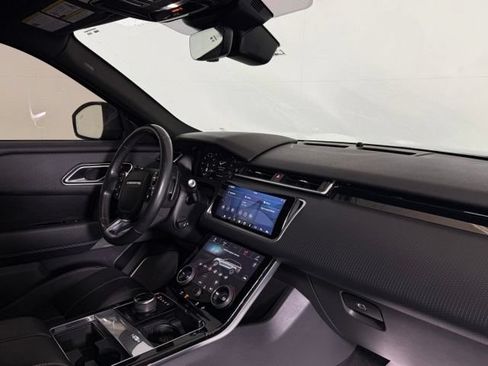 Used 2019 Land Rover Range Rover Velar S AWD/4WD image 20