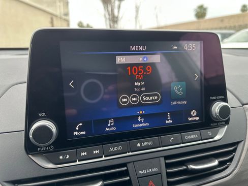 Used 2025 Nissan Altima 2.5 SV image 20