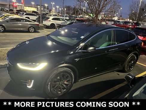 Used 2019 Tesla Model X P100D image 1