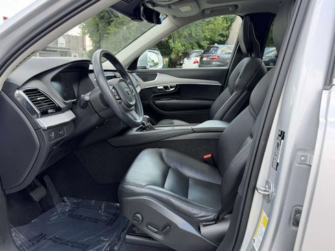 Used 2021 Volvo XC90 T5 Momentum w/ Advanced Package FWD image 16