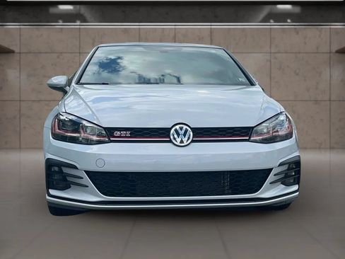Used 2019 Volkswagen Golf 4-Door FWD image 11