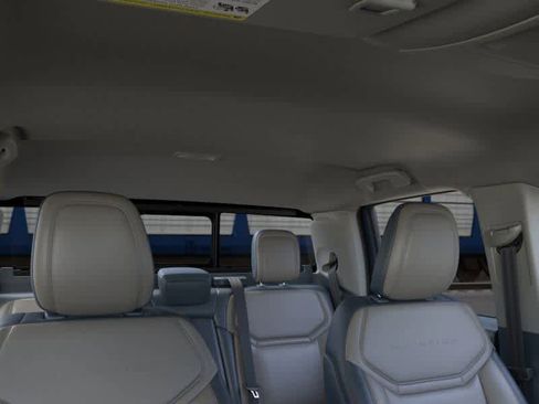 New 2026 Ford Maverick Lariat image 13