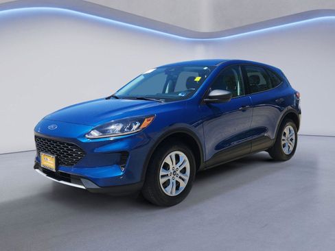 Certified 2022 Ford Escape S AWD/4WD image 7