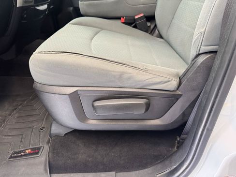 Used 2016 RAM 1500 Classic SLT w/ Protection Group AWD/4WD image 8