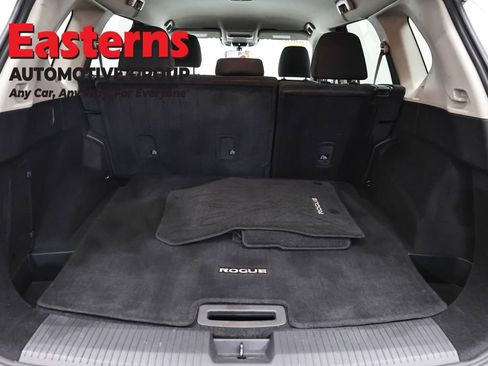 Used 2023 Nissan Rogue S AWD/4WD image 9