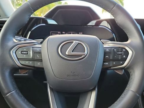 Used 2024 Lexus NX 250 FWD w/ Towing Package (2000 Lbs) image 17