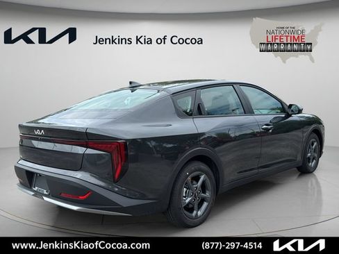 New 2026 Kia K4 FWD image 4