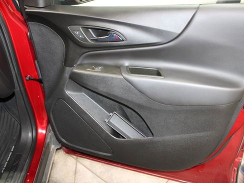 Used 2023 Chevrolet Equinox LT image 22