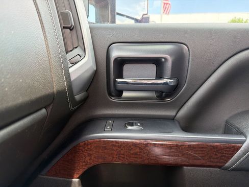 Used 2018 GMC Sierra 2500 SLT AWD/4WD image 37