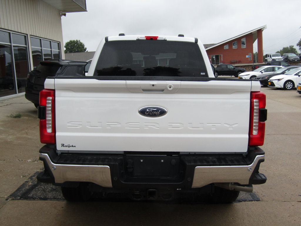 Used 2025 Ford F250 Lariat w/ Chrome Package AWD/4WD image 4