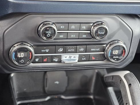 Certified 2023 Ford Bronco Outer Banks w/ Sasquatch Package image 19