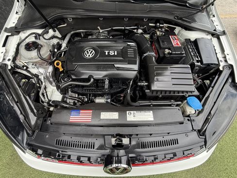 Used 2018 Volkswagen GTI S FWD image 31