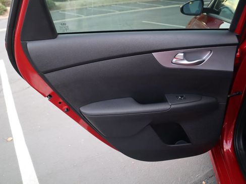 Used 2022 Kia Forte LXS image 27