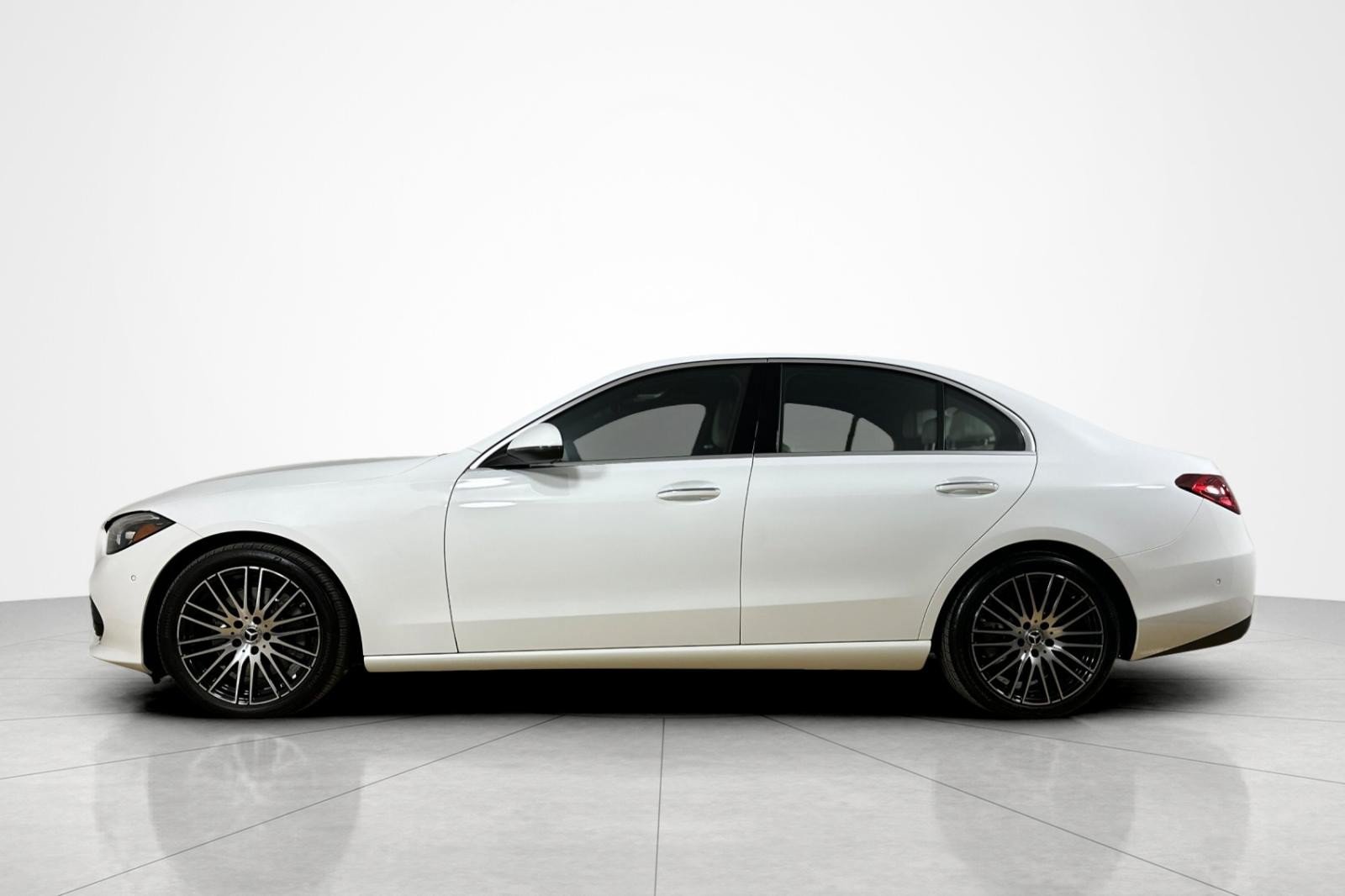 Used 2026 Mercedes-Benz C 300 Sedan image 2