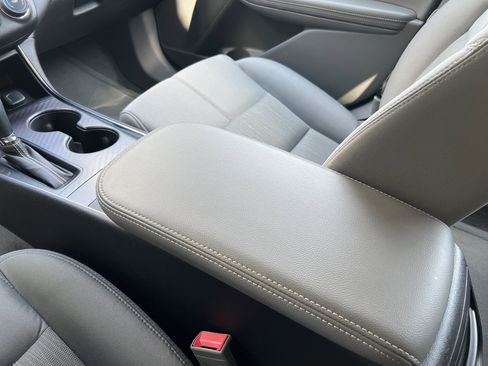 Used 2015 Chevrolet Impala LS w/ LS Convenience Package image 23