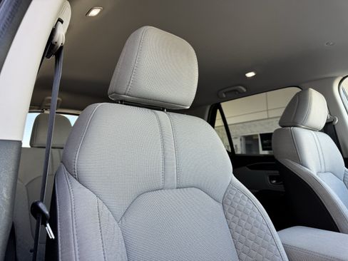 Used 2024 Honda Pilot LX image 24