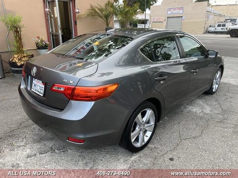 Used 2013 Acura ILX w/ Technology Package FWD image 9