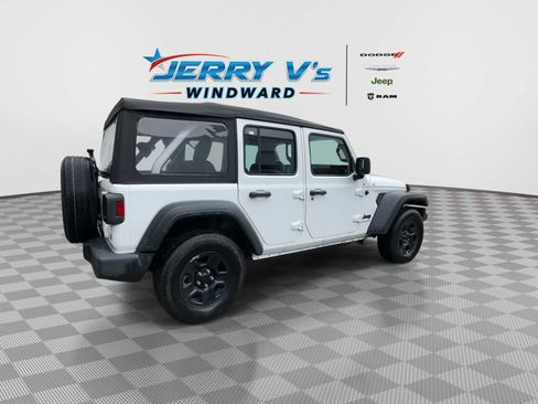 Used 2023 Jeep Wrangler Sport image 9