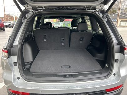 New 2025 Jeep Grand Cherokee 4WD