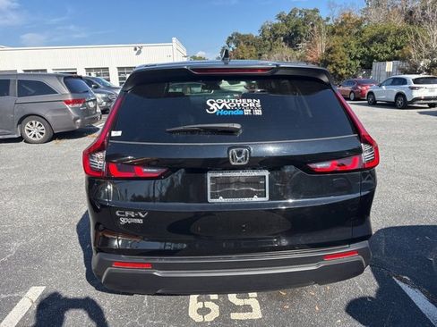 Used 2025 Honda CR-V EX image 4