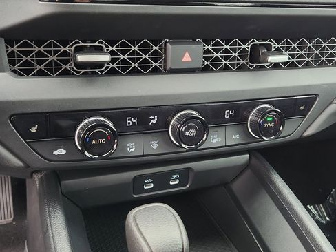 Certified 2025 Honda Accord SE image 20