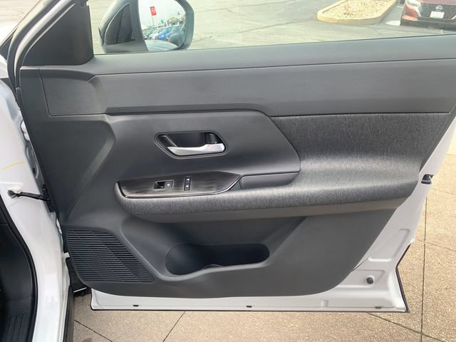New 2026 Nissan Kicks SV w/ Cold Weather Package FWD image 19