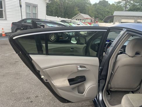 Used 2012 Honda Insight LX image 18