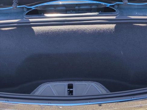 Used 2022 Chevrolet Corvette Stingray Premium Conv w/ Z51 Performance Package image 6