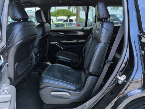 Used 2021 Jeep Grand Cherokee L Laredo AWD/4WD image 14