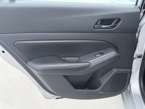 Used 2024 Nissan Altima 2.5 SV FWD image 21
