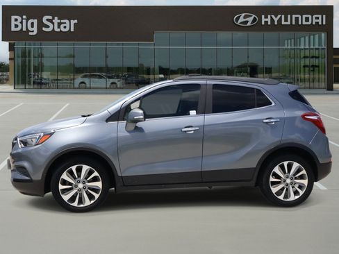 Used 2019 Buick Encore Preferred w/ Safety Package FWD image 2