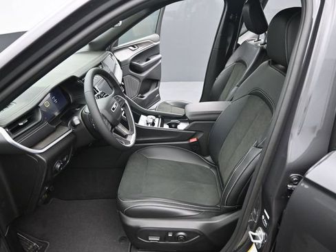 New 2026 Jeep Grand Cherokee Laredo image 10