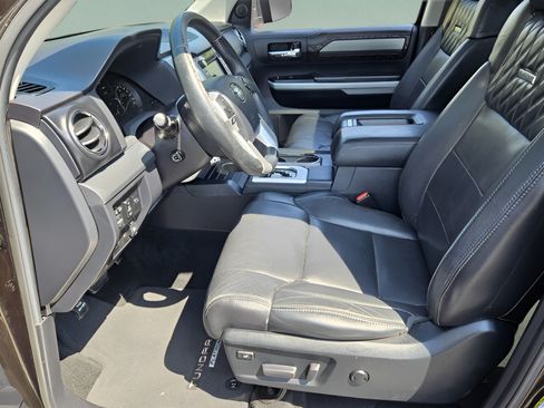 Used 2019 Toyota Tundra Platinum AWD/4WD image 12