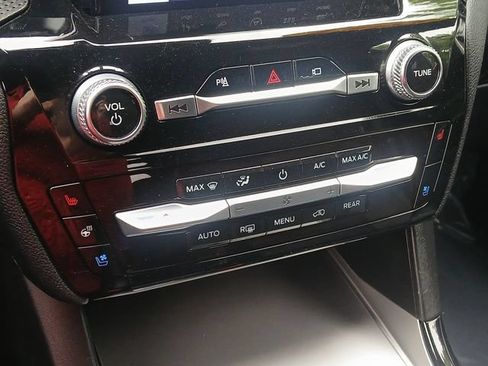 Used 2021 Ford Explorer ST w/ Equipment Group 401A AWD/4WD image 19