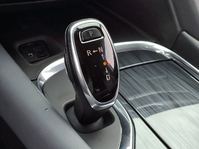 Used 2020 Buick Enclave Essence AWD/4WD image 11