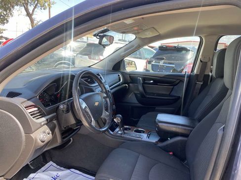 Used 2013 Chevrolet Traverse LT w/ All-Star Edition FWD image 7
