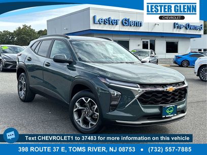 Used 2025 Chevrolet Trax LT