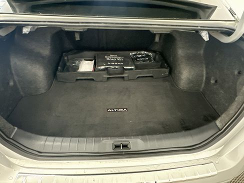 Used 2023 Nissan Altima 2.5 SV FWD image 29