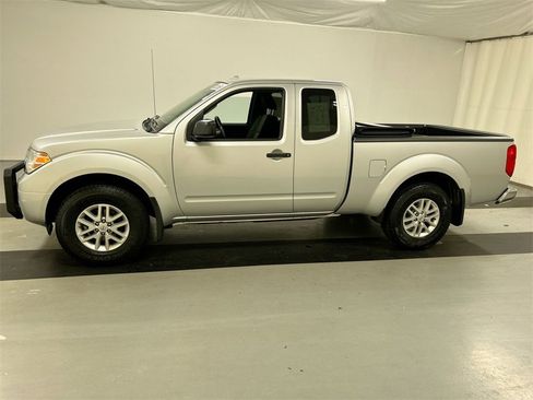 Used 2016 Nissan Frontier SV w/ SV Value Truck Package image 6